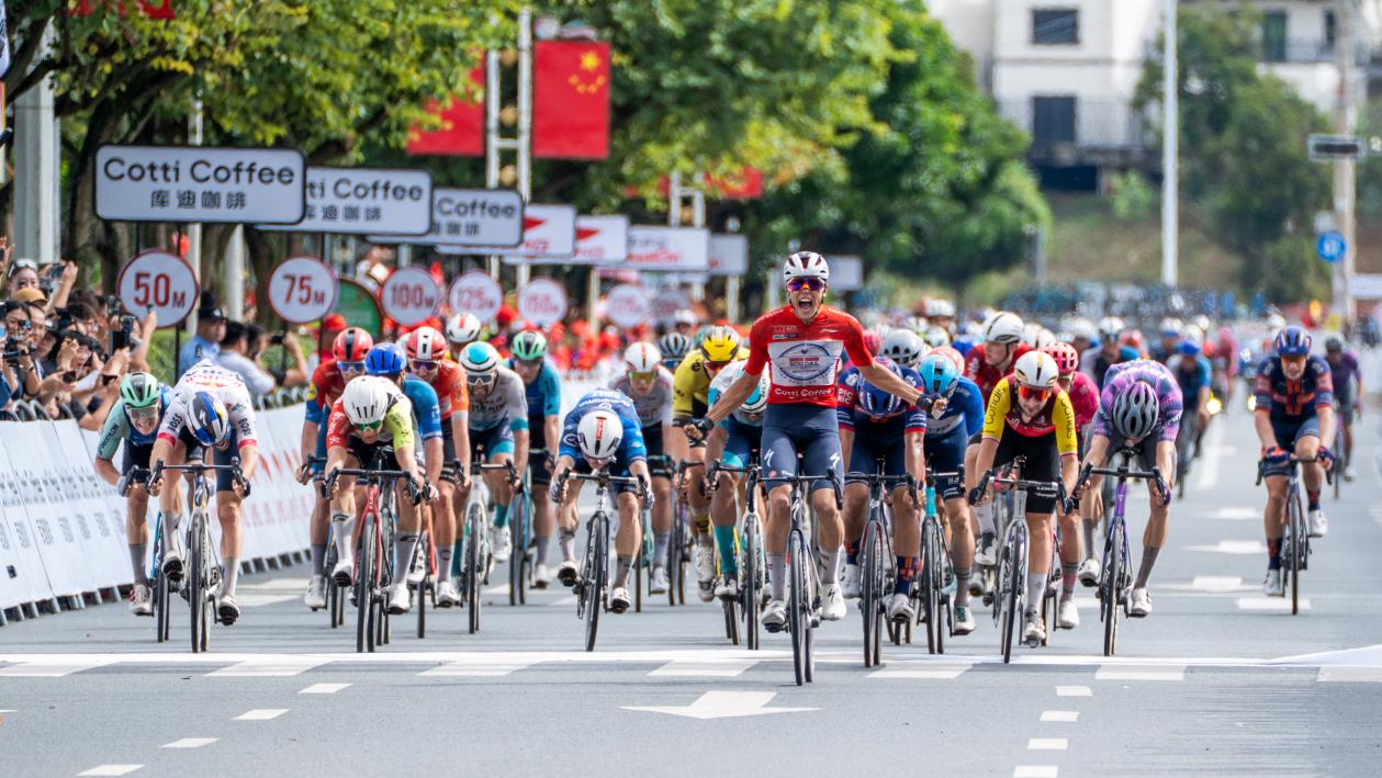 环广西第二赛段见证新星崛起，马尼耶赛季胜场追平波加查